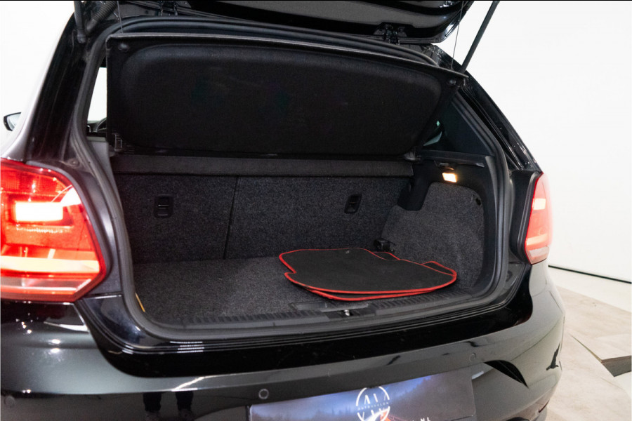 Volkswagen Polo 1.8 TSI GTI 192PK | Pano | Navi | Stoelverw. | LED | Carplay | Garantie