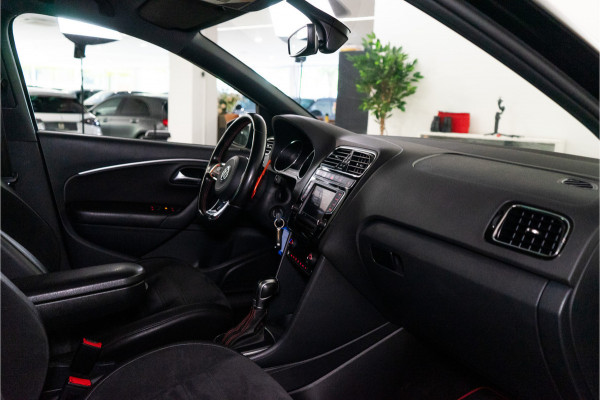 Volkswagen Polo 1.8 TSI GTI 192PK | Pano | Navi | Stoelverw. | LED | Carplay | Garantie