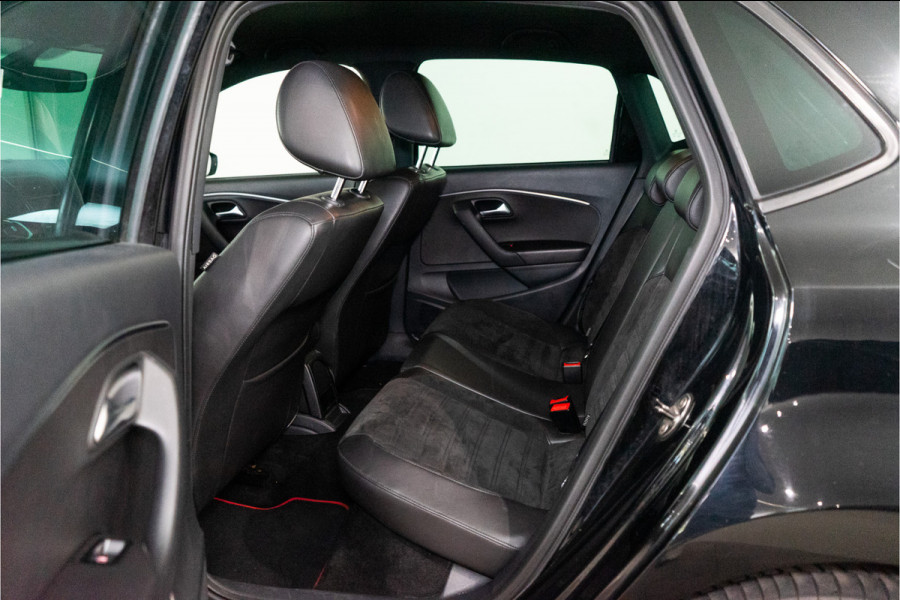 Volkswagen Polo 1.8 TSI GTI 192PK | Pano | Navi | Stoelverw. | LED | Carplay | Garantie