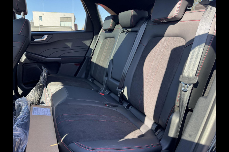 Ford Kuga 2.5 PHEV ST-Line X | SCI | Panoramadak | Technology Pack | Wegklapbare trekhaak | 19 inch lichtmetalen velgen | Magnetic | 2.100 kg trekgewicht | Prijs incl. 4.000 EU Ford voordeel