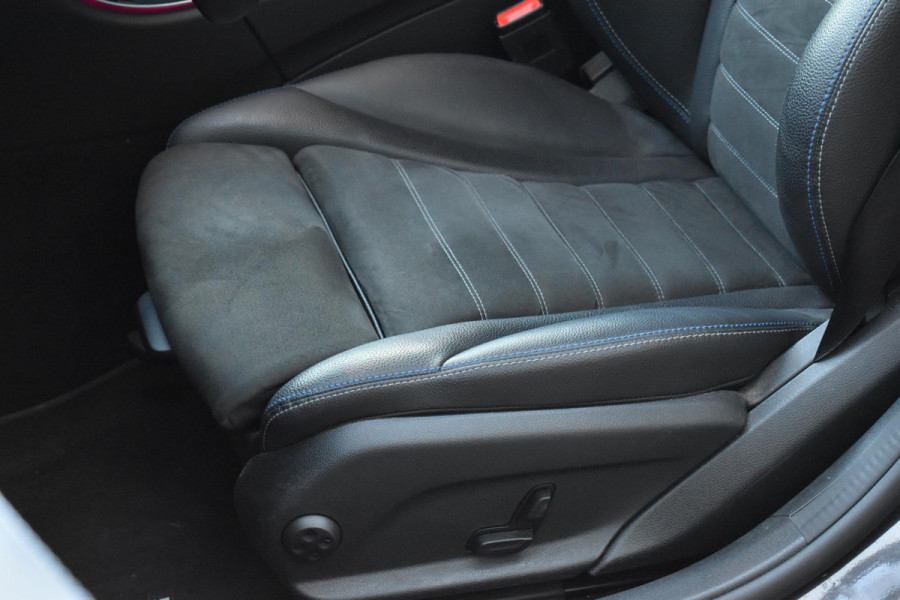 Mercedes-Benz C-Klasse Estate 300 e AMG Ambiance Multibeam Trekhaak Standkachel D.Hoek 360