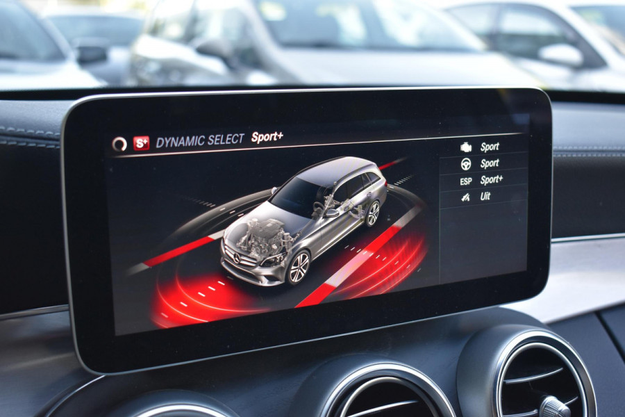 Mercedes-Benz C-Klasse Estate 300 e AMG Ambiance Multibeam Trekhaak Standkachel D.Hoek 360