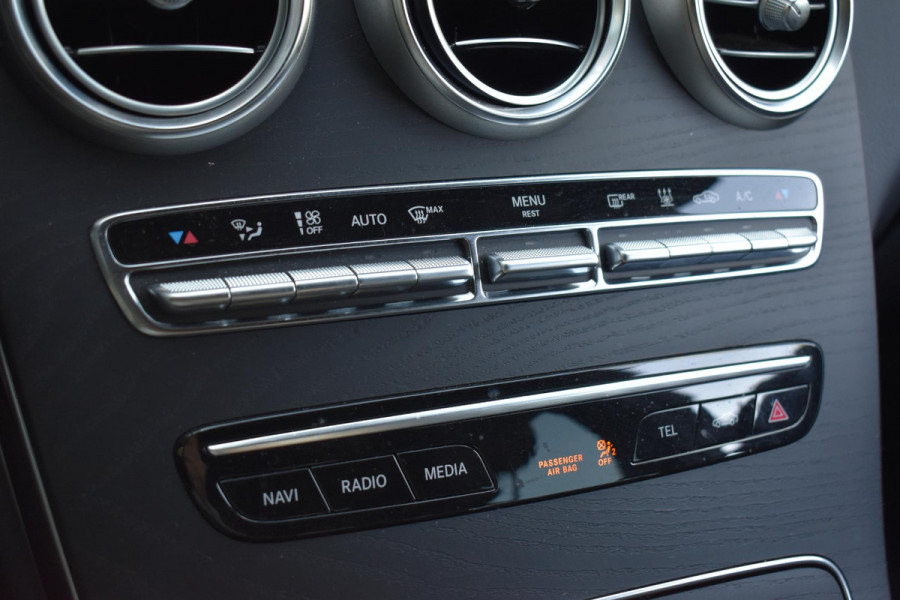 Mercedes-Benz C-Klasse Estate 300 e AMG Ambiance Multibeam Trekhaak Standkachel D.Hoek 360