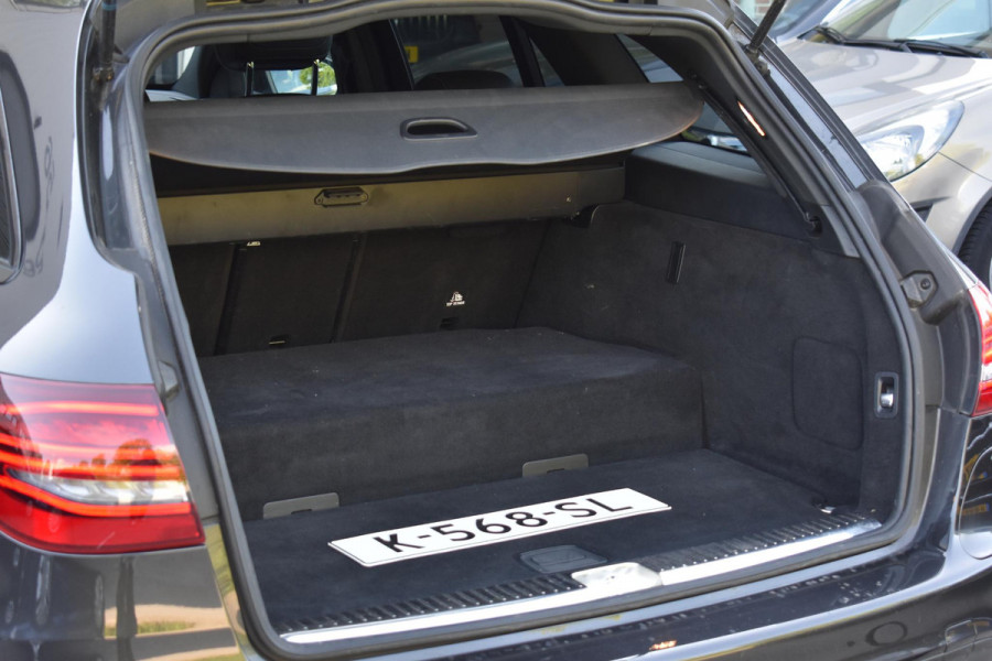 Mercedes-Benz C-Klasse Estate 300 e AMG Ambiance Multibeam Trekhaak Standkachel D.Hoek 360
