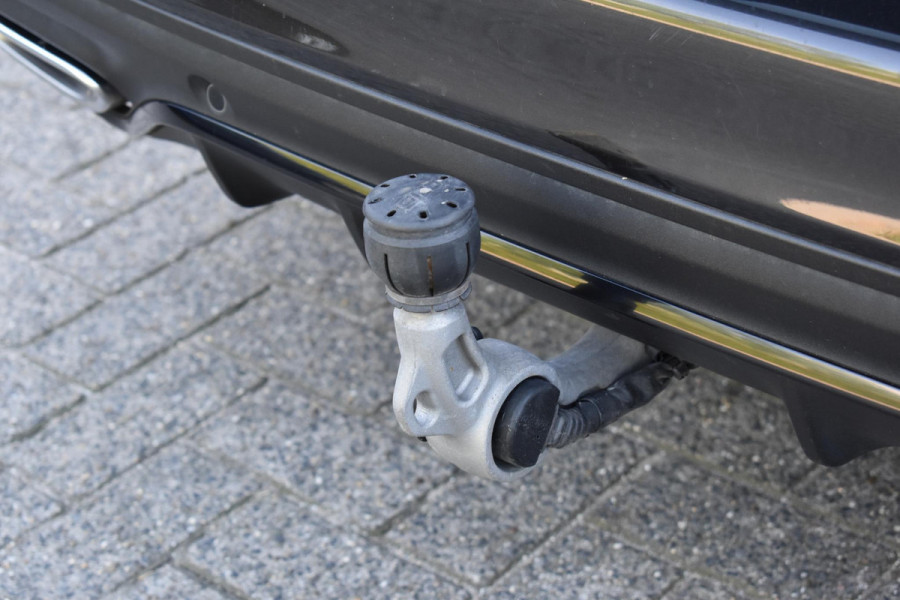 Mercedes-Benz C-Klasse Estate 300 e AMG Ambiance Multibeam Trekhaak Standkachel D.Hoek 360
