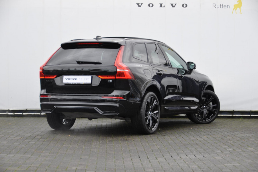 Volvo XC60 T6 350PK Automaat AWD Plus Black Edition 46 KM!/ Trekhaak / Adaptieve cruise control / Panoramadak / Apple carplay / Parkeersensoren met 360 camera / Elektrische achterklep / Elektrische stoelen met geheugen / Stoel en stuurwielverwarming / 21” velgen