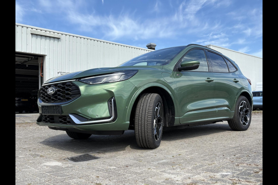 Ford Kuga 2.5 PHEV ST-Line X | Panoramadak + Technology Pack + Winter Pack + Wegklapbare trekhaak + 19 inch lichtmetalen velgen + Reservewiel | Burnsting green | 2.100 kg trekgewicht | Prijs incl. 4.000 EU Ford voordeel