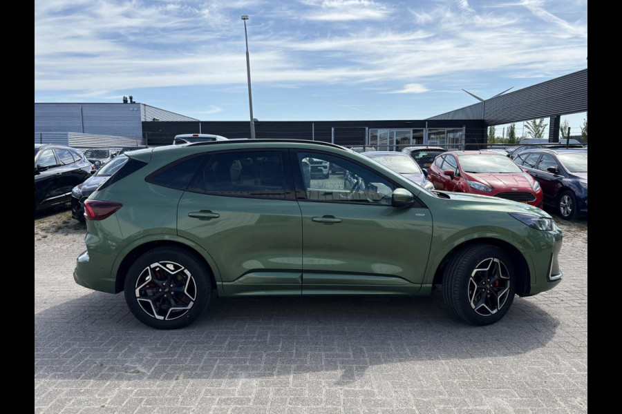 Ford Kuga 2.5 PHEV ST-Line X | Panoramadak + Technology Pack + Winter Pack + Wegklapbare trekhaak + 19 inch lichtmetalen velgen + Reservewiel | Burnsting green | 2.100 kg trekgewicht | Prijs incl. 4.000 EU Ford voordeel