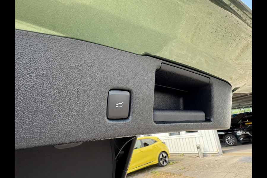 Ford Kuga 2.5 PHEV ST-Line X | Panoramadak + Technology Pack + Winter Pack + Wegklapbare trekhaak + 19 inch lichtmetalen velgen + Reservewiel | Burnsting green | 2.100 kg trekgewicht | Prijs incl. 4.000 EU Ford voordeel