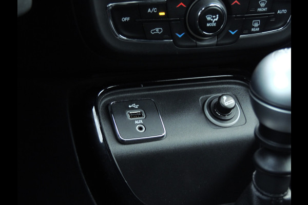 Jeep Compass 1.4 140 MultiAir Night Eagle | Apple CarPlay/Android Auto | Navi | Clima | Licht+regen sensor | Camera
