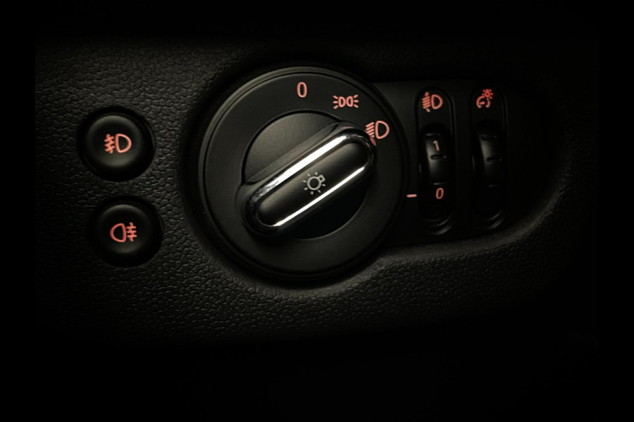 MINI Clubman 1.5 One Pepper / Pano / NL-auto / Navi / Keyless