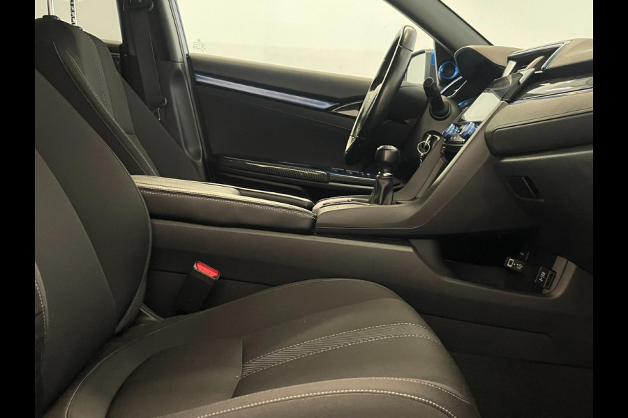 Honda Civic 1.0 i-VTEC Elegance / CarPlay / Stoelverwarming