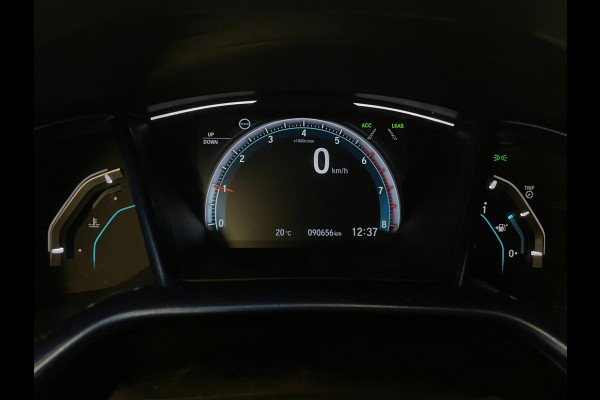 Honda Civic 1.0 i-VTEC Elegance / CarPlay / Stoelverwarming