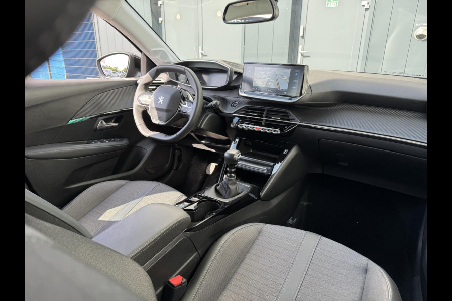 Peugeot 208 1.2 PT 100 Allure Pack | Stoelverwarming | Parkeercamera | Adaptive cruise | Prijs is rijklaar