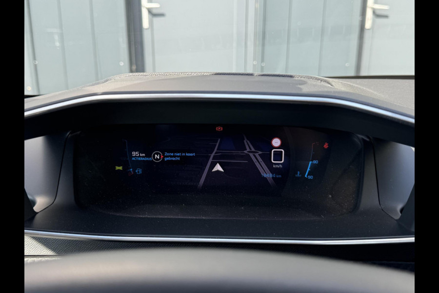 Peugeot 208 1.2 PT 100 Allure Pack | Stoelverwarming | Parkeercamera | Adaptive cruise | Prijs is rijklaar