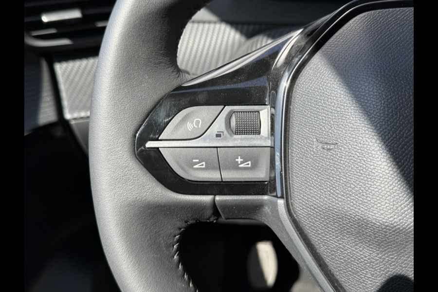 Peugeot 208 1.2 PT 100 Allure Pack | Stoelverwarming | Parkeercamera | Adaptive cruise | Prijs is rijklaar