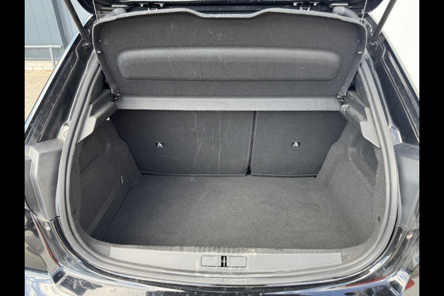 Peugeot 208 1.2 PT 100 Allure Pack | Stoelverwarming | Parkeercamera | Adaptive cruise | Prijs is rijklaar