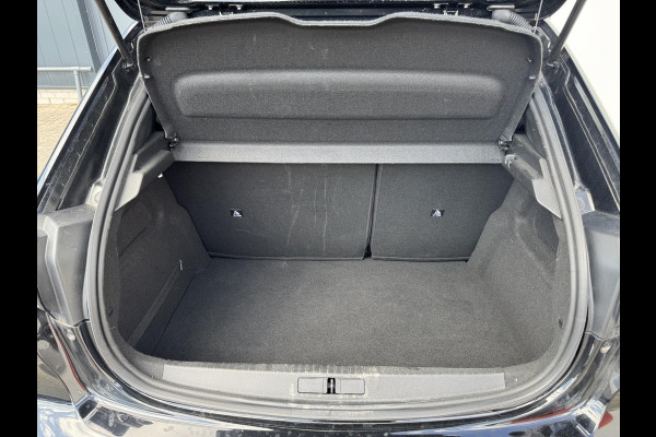 Peugeot 208 1.2 PT 100 Allure Pack | Stoelverwarming | Parkeercamera | Adaptive cruise | Prijs is rijklaar