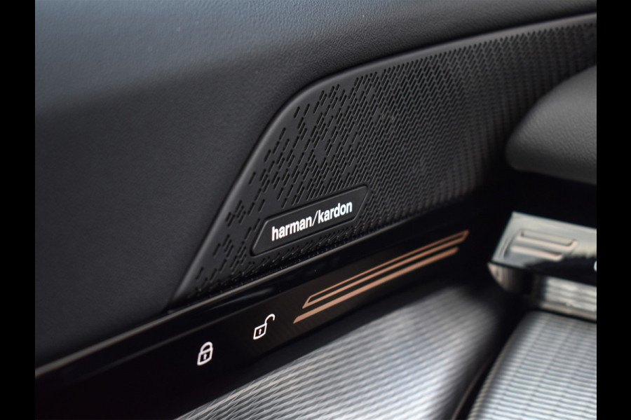 BMW 5 Serie Touring 530e xDrive M Sport | DRIVING ASS. PLUS | HARMAN KARDON | ELEKTR. TREKHAAK | ACHTERUITRIJ CAMERA | AMBIANCE VERLICHTING