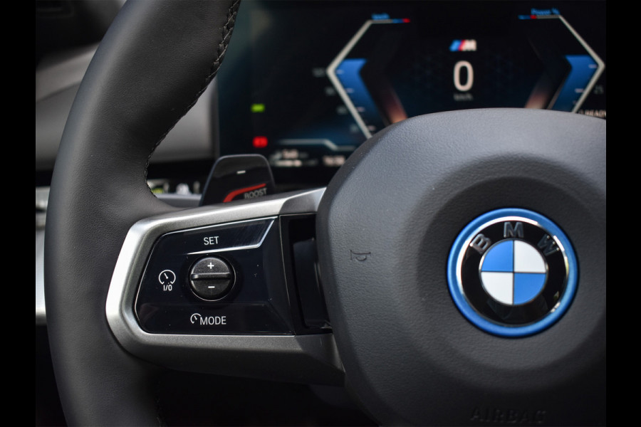 BMW 5 Serie Touring 530e xDrive M Sport | DRIVING ASS. PLUS | HARMAN KARDON | ELEKTR. TREKHAAK | ACHTERUITRIJ CAMERA | AMBIANCE VERLICHTING