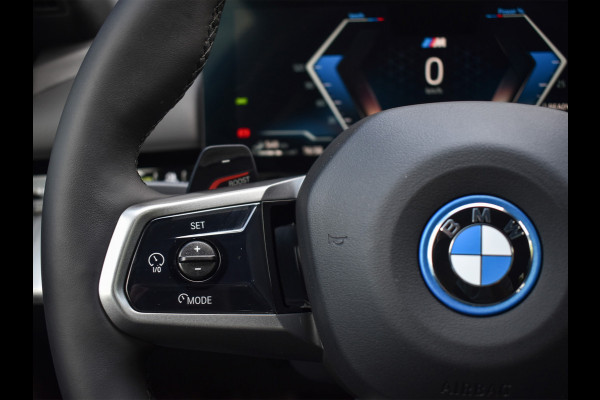 BMW 5 Serie Touring 530e xDrive M Sport | DRIVING ASS. PLUS | HARMAN KARDON | ELEKTR. TREKHAAK | ACHTERUITRIJ CAMERA | AMBIANCE VERLICHTING