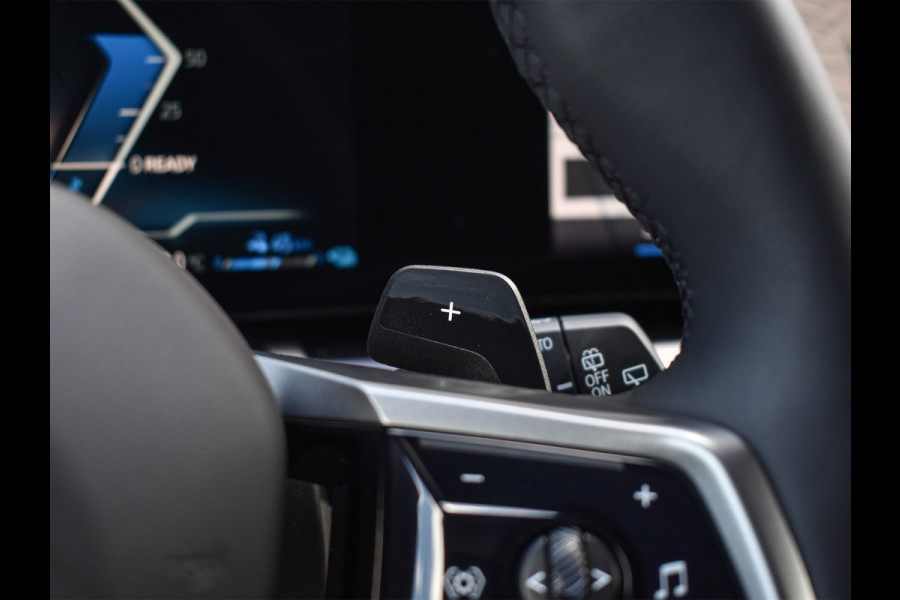 BMW 5 Serie Touring 530e xDrive M Sport | DRIVING ASS. PLUS | HARMAN KARDON | ELEKTR. TREKHAAK | ACHTERUITRIJ CAMERA | AMBIANCE VERLICHTING