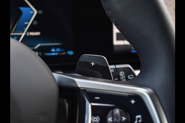 BMW 5 Serie Touring 530e xDrive M Sport | DRIVING ASS. PLUS | HARMAN KARDON | ELEKTR. TREKHAAK | ACHTERUITRIJ CAMERA | AMBIANCE VERLICHTING