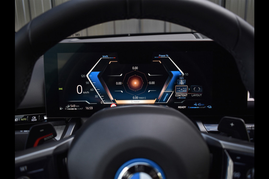 BMW 5 Serie Touring 530e xDrive M Sport | DRIVING ASS. PLUS | HARMAN KARDON | ELEKTR. TREKHAAK | ACHTERUITRIJ CAMERA | AMBIANCE VERLICHTING