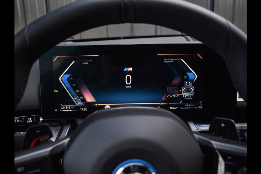 BMW 5 Serie Touring 530e xDrive M Sport | DRIVING ASS. PLUS | HARMAN KARDON | ELEKTR. TREKHAAK | ACHTERUITRIJ CAMERA | AMBIANCE VERLICHTING