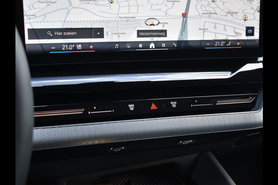 BMW 5 Serie Touring 530e xDrive M Sport | DRIVING ASS. PLUS | HARMAN KARDON | ELEKTR. TREKHAAK | ACHTERUITRIJ CAMERA | AMBIANCE VERLICHTING