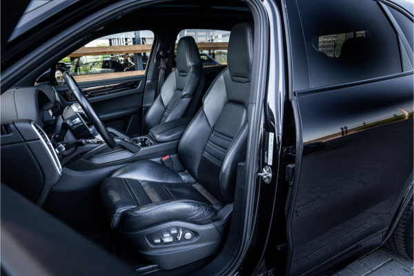 Porsche Cayenne 3.0 E-Hybrid Sport Chrono - NL l Panorama l Trekh. l Memory l Dealer OH
