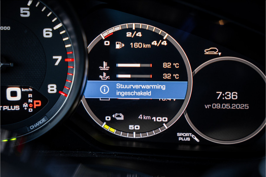 Porsche Cayenne 3.0 E-Hybrid Sport Chrono - NL l Panorama l Trekh. l Memory l Dealer OH