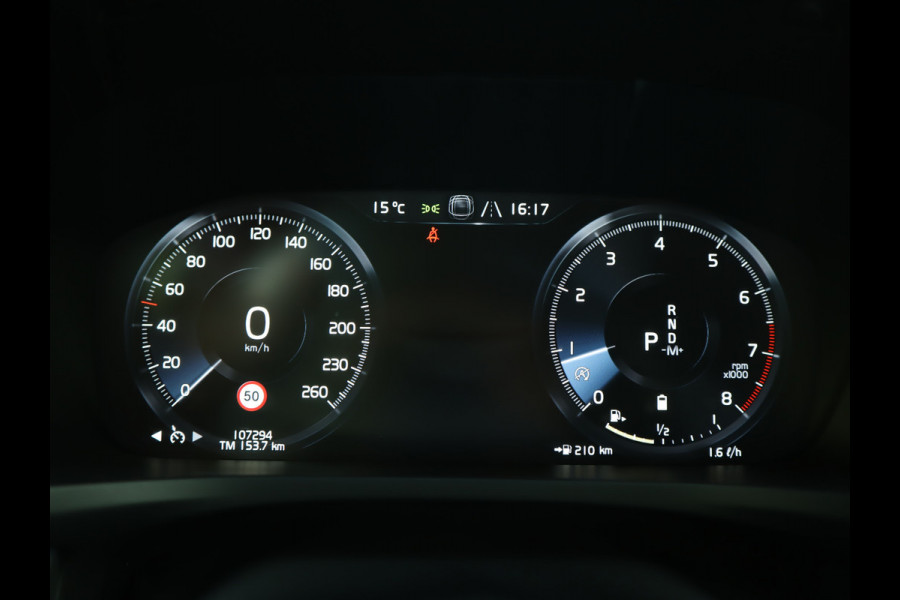 Volvo V60 2.0 B3 Momentum Advantage / Camera / Trekhaak