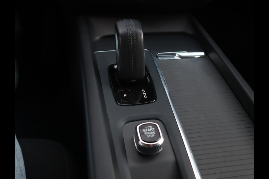 Volvo V60 2.0 B3 Momentum Advantage / Camera / Trekhaak