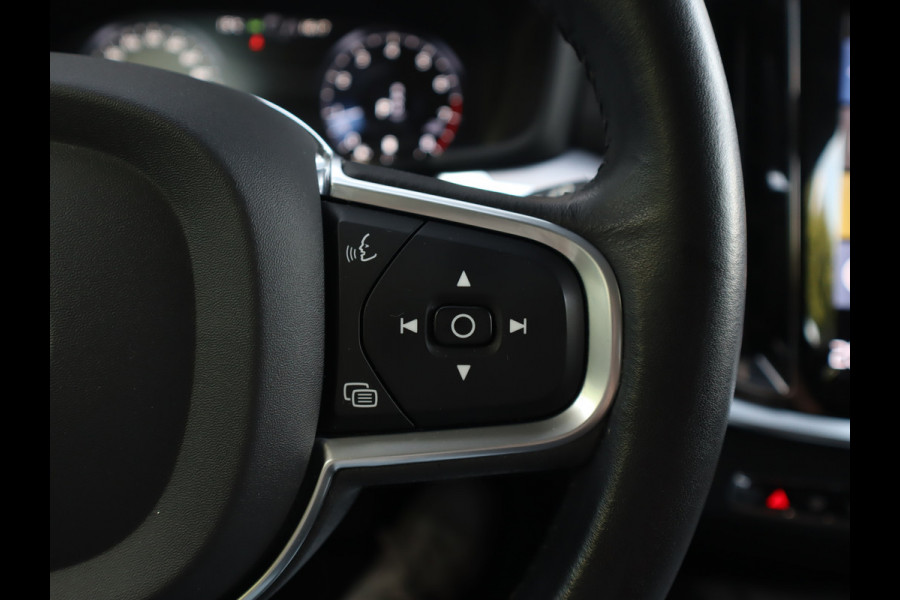 Volvo V60 2.0 B3 Momentum Advantage / Camera / Trekhaak