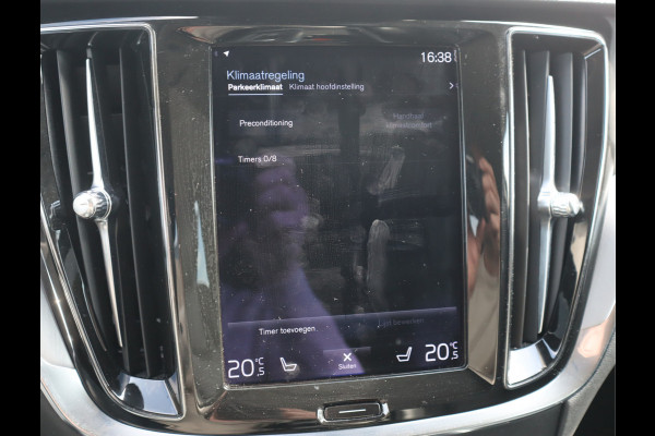 Volvo V60 2.0 B3 Momentum Advantage / Leder / Trekhaak