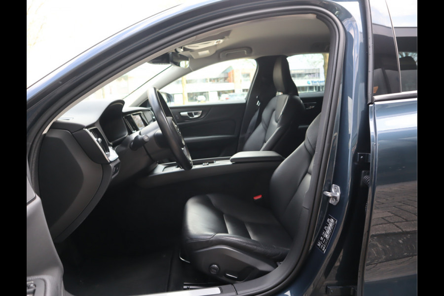 Volvo V60 2.0 B3 Momentum Advantage / Leder / Trekhaak