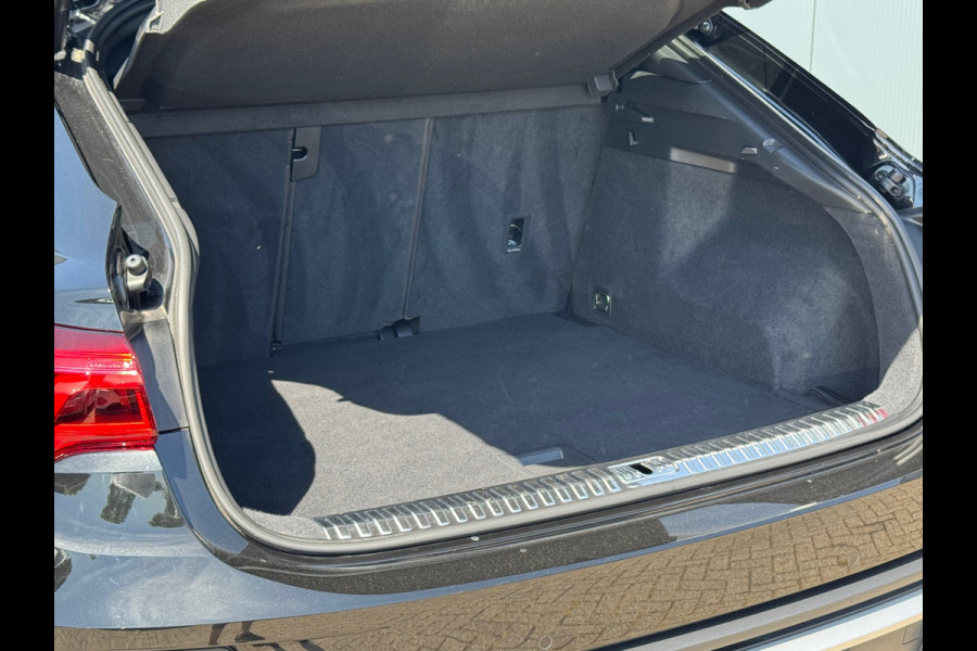 Audi Q3 Sportback 2.0 TFSi Quattro * S-Line * Panorama * Side ass * Visueel Cockpit *