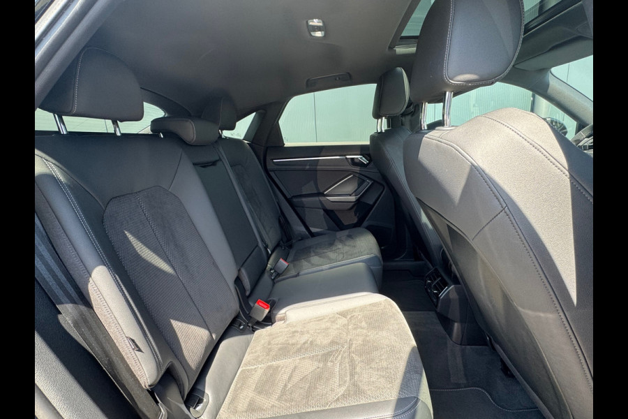 Audi Q3 Sportback 2.0 TFSi Quattro * S-Line * Panorama * Side ass * Visueel Cockpit *