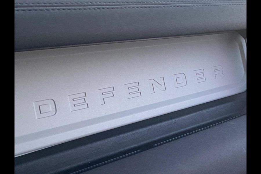 Land Rover Defender 110 P400E LEDER/LUCHTVERING/360CAMERA/CARPLAY