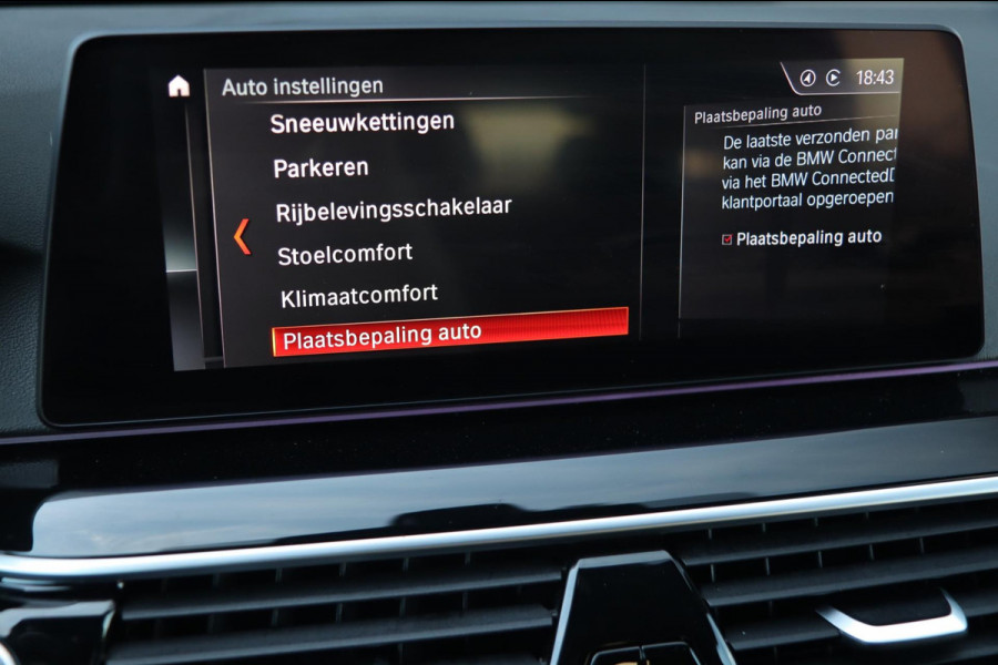 BMW 5 Serie Touring 540i xDrive / PANODAK / Soft Close / CAMERA / HUD / KEYLESS