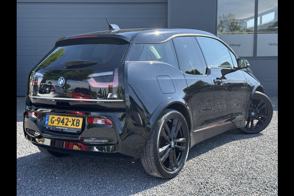 BMW i3 S 120Ah 42 kWh RoadStyle Edition 2e Eigenaar,Navi,Leder,184pk,Stoelverwarming,Dealer Onderhouden,Pdc V+A,Apk tot 01-2026