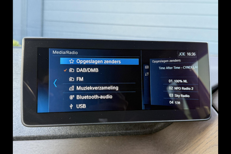 BMW i3 S 120Ah 42 kWh RoadStyle Edition 2e Eigenaar,Navi,Leder,184pk,Stoelverwarming,Dealer Onderhouden,Pdc V+A,Apk tot 01-2026