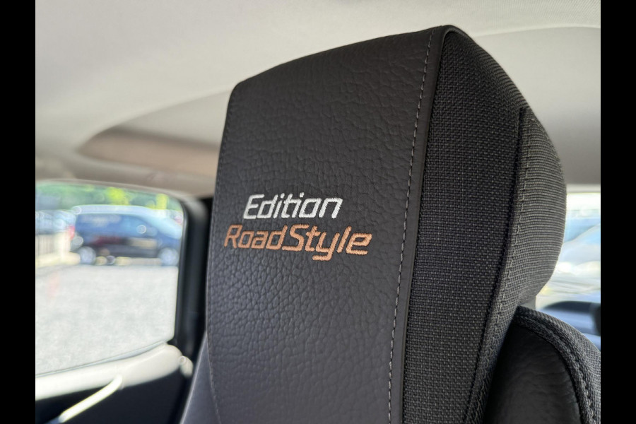 BMW i3 S 120Ah 42 kWh RoadStyle Edition 2e Eigenaar,Navi,Leder,184pk,Stoelverwarming,Dealer Onderhouden,Pdc V+A,Apk tot 01-2026