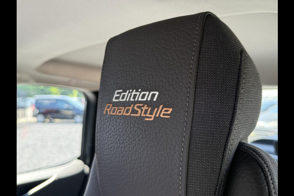 BMW i3 S 120Ah 42 kWh RoadStyle Edition 2e Eigenaar,Navi,Leder,184pk,Stoelverwarming,Dealer Onderhouden,Pdc V+A,Apk tot 01-2026