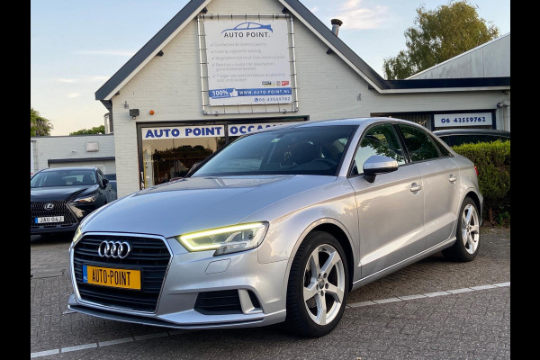 Audi A3 Limousine 30 TFSI AUT/SPORTSEATS/NAVI/CRUISE/MATRIX