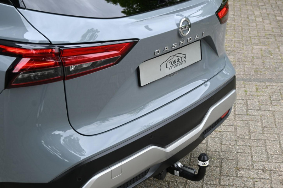 Nissan QASHQAI 1.3 MHEV Xtronic 4WD Tekna+ Plus Trekhaak Leder Pano '22