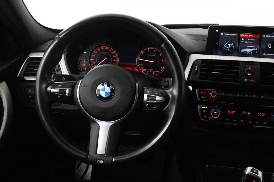 BMW 3 Serie Touring 318i M Sport Corporate Lease (PARKEERSENSOREN, STOELVERWARMING, LEER, NAVIGATIE, CRUISE, NL-AUTO)