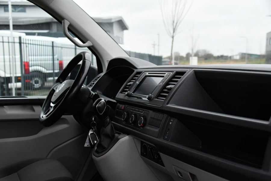 Volkswagen Transporter 2.0 TDI L2H1 DC Comfortline Cruise, Sensoren, 150PK, Automaat, Dubbele deur, DC