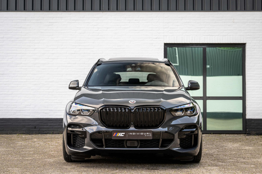 BMW X5 xDrive45e M-Sport 4-Wielsturing AC Schnitzer 445pk